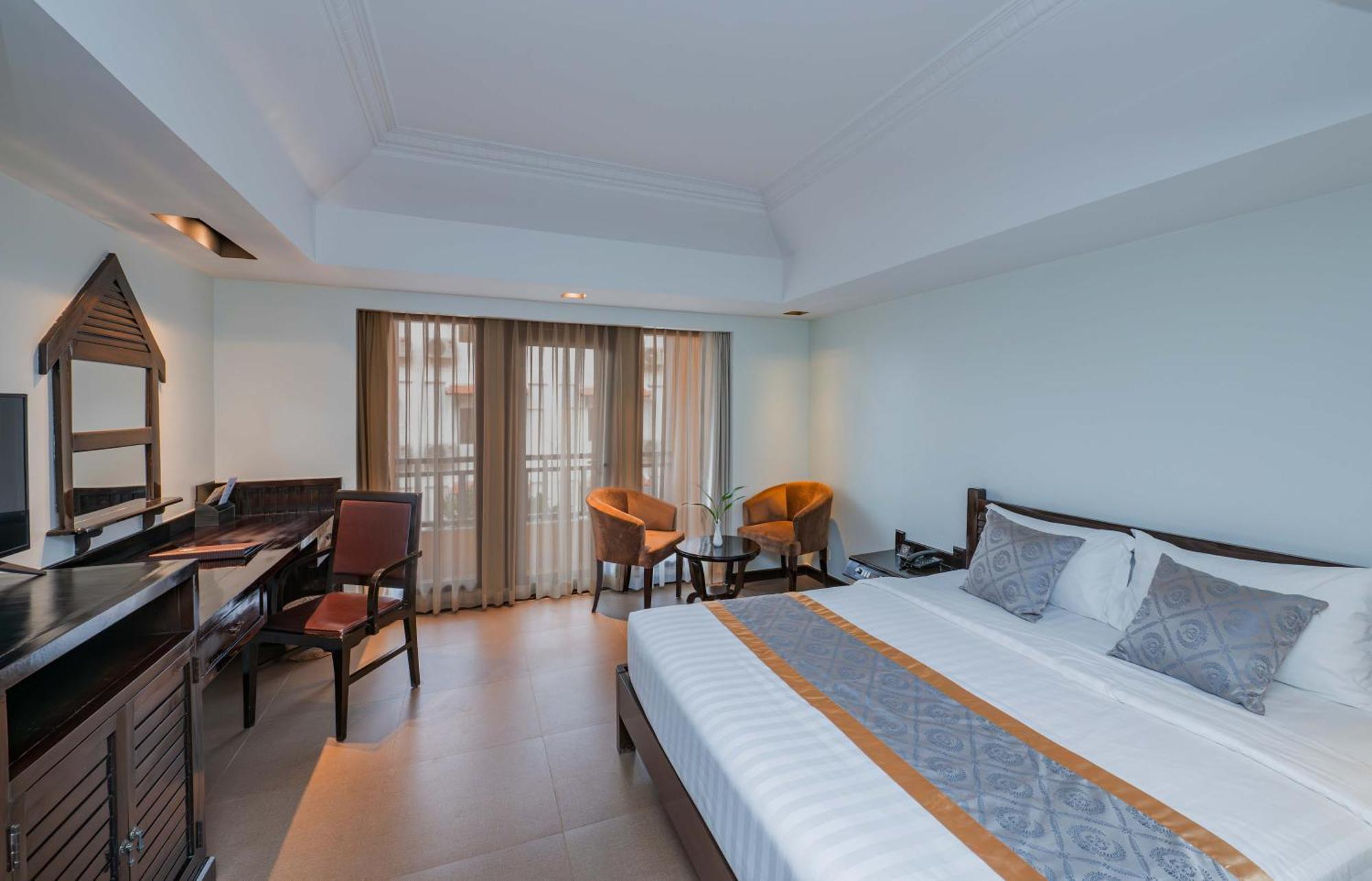 Sokchea Angkor Hotel Сіємреап Екстер'єр фото