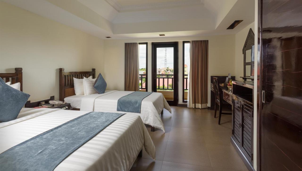 Sokchea Angkor Hotel Сіємреап Екстер'єр фото