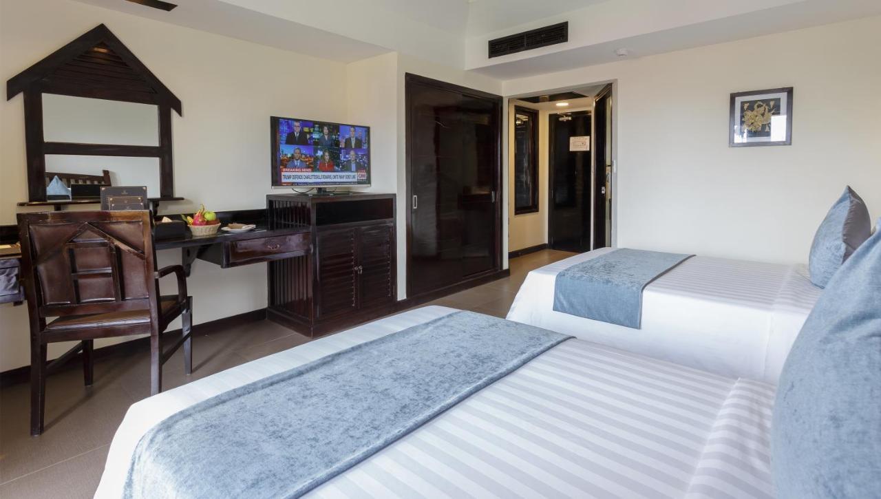 Sokchea Angkor Hotel Сіємреап Екстер'єр фото